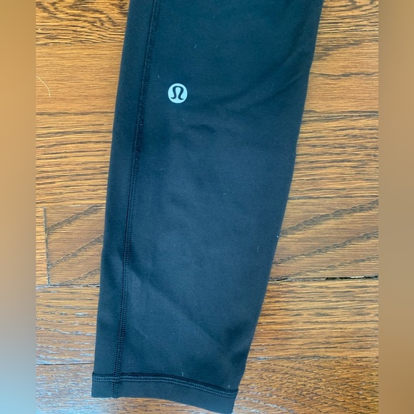 Lululemon Wunder Under Legging - Picture 3 of 3